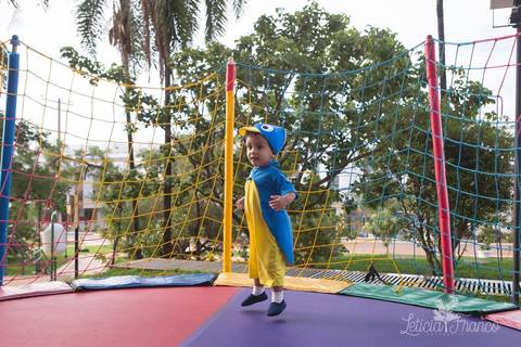 decoração backyardigans festa infantil registrado pela fotografa especialziada leticia franco fotografia brasilia df cama elástica pula pula'