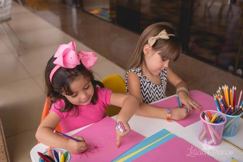 decoração backyardigans festa infantil registrado pela fotografa especialziada leticia franco fotografia brasilia df pintando'