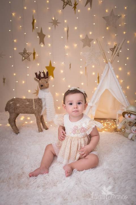 estrelas bebê touca de papai noel 2019 brasilia df registrado pela fotógrafa letícia franco branco familia bebe marina'