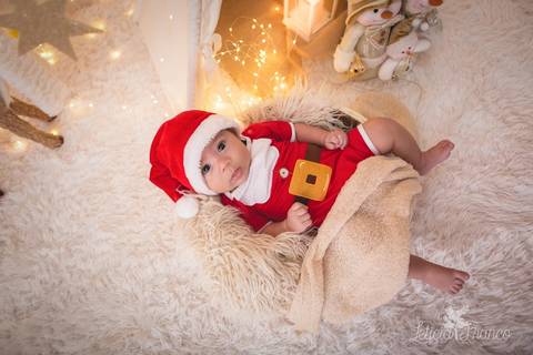 estrelas bebê touca de papai noel 2019 brasilia df registrado pela fotógrafa letícia franco branco familiatouca de papai noel'