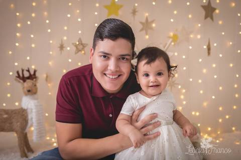 estrelas bebê touca de papai noel 2019 brasilia df registrado pela fotógrafa letícia franco branco familia antonella com papai wdson'