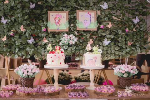 festa infantil 04 anos decoração brasilia df distrito federal book fotógrafa melhor leticia franco letícia moranguinho dinossauro betina e olivia pulando corda trio bagunça bolos aniversariantes gêmeas twins'