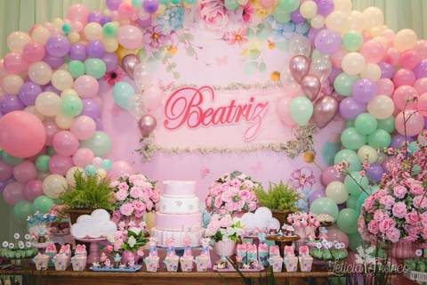 festa infantil 02 anos decoração brasilia df distrito federal book fotógrafa fotografia melhor leticia franco letícia jardim da beatriz detalhes happy birthday asa norte em brasilia mesa do bolo parabéns'