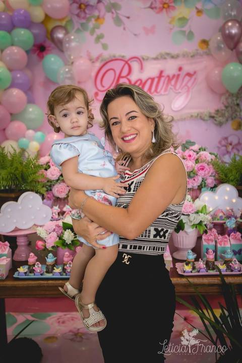 festa infantil 02 anos decoração brasilia df distrito federal book fotógrafa fotografia melhor leticia franco letícia jardim da beatriz detalhes happy birthday asa norte em brasilia pais pai mãe com aniversariante tia com aniversariante'