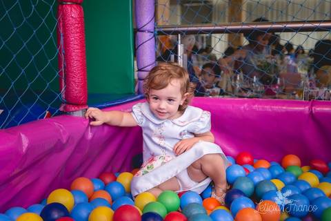 festa infantil 02 anos decoração brasilia df distrito federal book fotógrafa fotografia melhor leticia franco letícia jardim da beatriz detalhes happy birthday asa norte em brasilia aniversariante na piscina de bolinhas'
