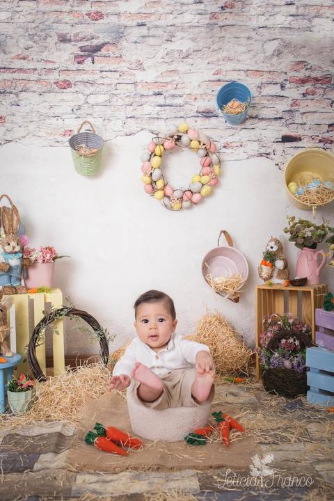 ensaio de páscoa em brasilia leticia franco fotografia df lago sul jardim botanico candy colors coelhos orelha de coelho romero sentadinho na cadeirinha'