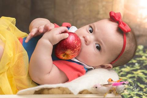 branca de neve bebe baby acompanhamento snow white maça floresta'