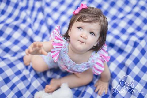 baby bebe ensaio externo 9 meses sentado'