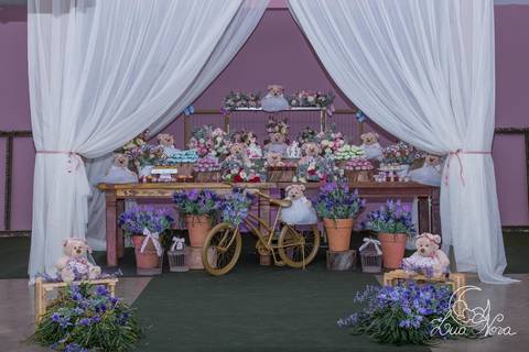 mesa do bolo inteira jardim com ursinhas 1 ano'