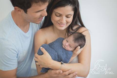 ensaio newborn com mamãe e papai'