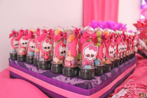 amendoim doce tubetes festa infantil monster high brasilia trakinagem'