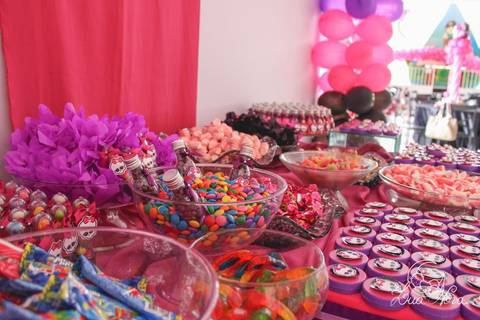 doces mesa de doces festa monster high 7 anos festa infantil brasilia trakinagem'