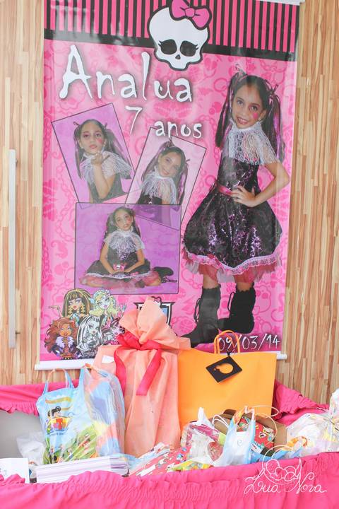 caixa de presentes monster high festa infantil brasilia trakinagem'
