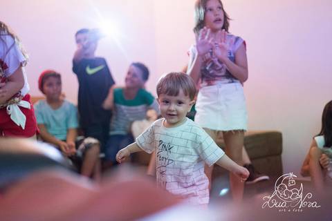 bebe dançando festa infantil brasilia'