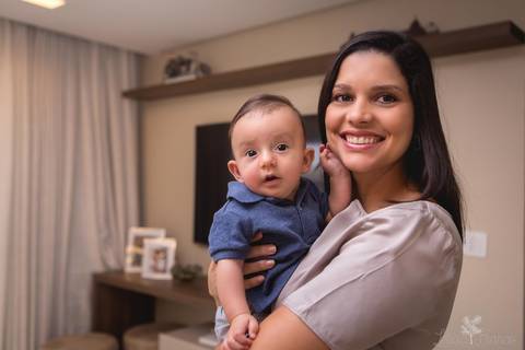 bebê acompanhamento mensal brasilia fotógrafa brasília df distrito federal baby bebe book melhor franco letícia lifestyle 3 meses lucas com a dindinha mariana madrinha'