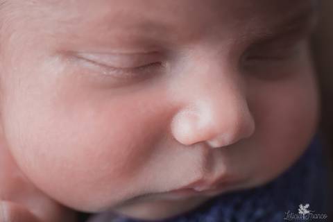 bebê recém nascido newborn brasilia fotografa fotografo fotógrafa brasília df distrito federal baby bebe reborn book melhor leticia franco menino foto de perfil macro '