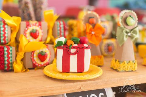 malinha de leite ninho tema quitandinha festa infantil 1 ano brasilia personalizado'