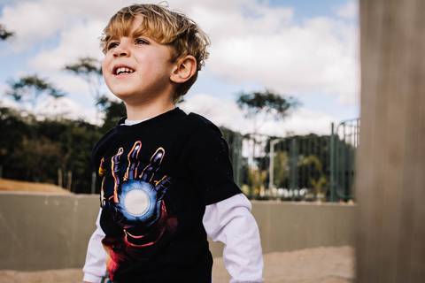 ensaio fotográfico lindo menino de olhos azuis'