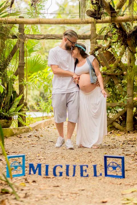 Ensaio gestante no fusquinha em São Paulo, ensaio de grávida, ensaio em familia, fotógrafo de família em são paulo'