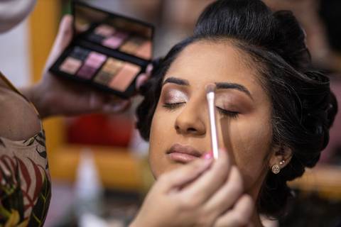 Inspiração e ideias criativas de fotos fotográfico de making of da noiva'