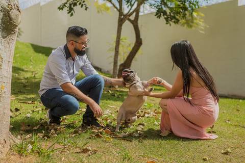 Inspiração e ideias criativas ensaio fotográfico pré casamento pré wedding de casal na cidade de Cotia - SP'