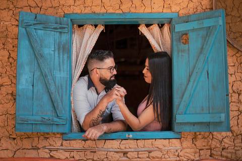 Inspiração e ideias criativas ensaio fotográfico pré casamento pré wedding de casal em São Roque - SP'
