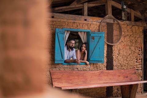 Inspiração e ideias criativas ensaio fotográfico pré casamento pré wedding de casal em São Roque - SP'