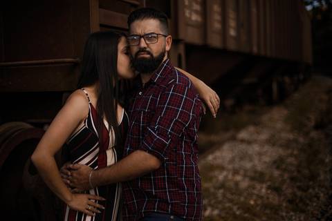 Inspiração e ideias criativas ensaio fotográfico pré casamento pré wedding de casal em São Roque - SP'