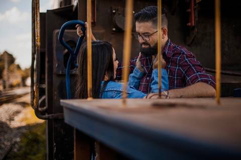 Inspiração e ideias criativas ensaio fotográfico pré casamento pré wedding de casal em São Roque - SP'