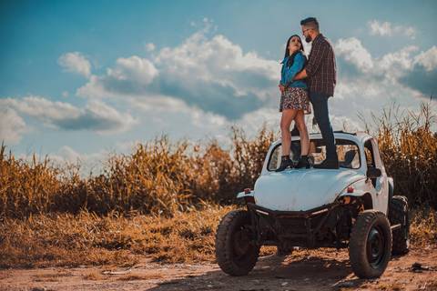 Inspiração e ideias criativas ensaio fotográfico pré casamento pré wedding de casal em São Roque - SP'