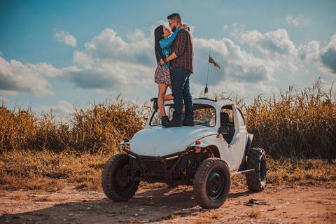 Inspiração e ideias criativas ensaio fotográfico pré casamento pré wedding de casal em São Roque - SP'