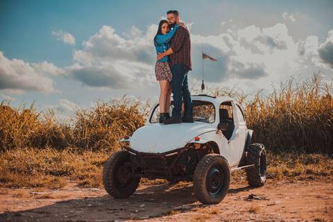 Inspiração e ideias criativas ensaio fotográfico pré casamento pré wedding de casal em São Roque - SP'