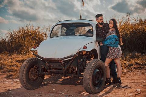 Inspiração e ideias criativas ensaio fotográfico pré casamento pré wedding de casal em São Roque - SP'
