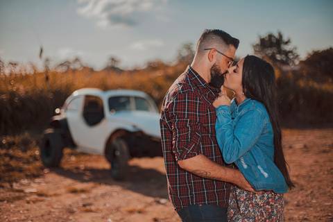 Inspiração e ideias criativas ensaio fotográfico pré casamento pré wedding de casal em São Roque - SP'
