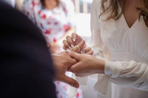 Inspirações e criatividade de fotos de casamento no civil com familiares na cidade de Barueri - São Paulo'