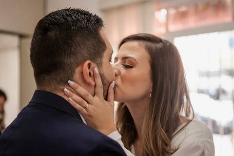 Inspirações e criatividade de fotos de casamento no civil com familiares na cidade de Barueri - São Paulo'