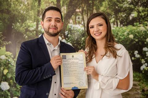 Inspirações e criatividade de fotos de casamento no civil com familiares na cidade de Barueri - São Paulo'