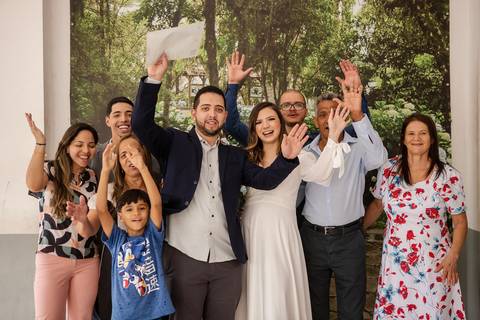 Inspirações e criatividade de fotos de casamento no civil com familiares na cidade de Barueri - São Paulo'