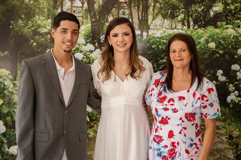 Inspirações e criatividade de fotos de casamento no civil com familiares na cidade de Barueri - São Paulo'