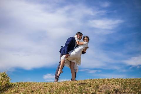 As melhores Inspiração criativas de fotos para ensaio Pré Wedding de casal, após casamento no civil no Morro do Capuava - Pirapora do Bom Jesus'