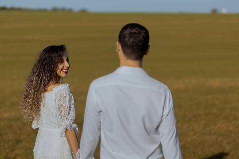 As melhores ideias e inspirações criativas de fotos para ensaio pré wedding na cidade das flores Holambra - SP'