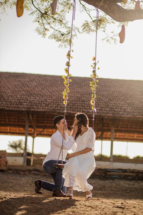 As melhores ideias e inspirações criativas de fotos para ensaio pré wedding na cidade das flores Holambra - SP'