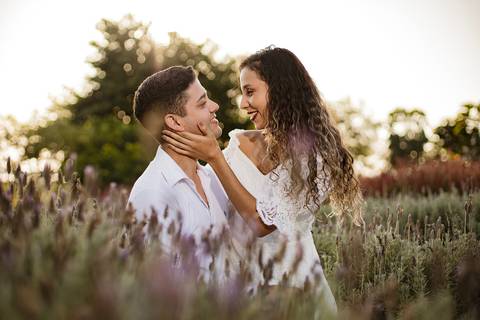 As melhores ideias e inspirações criativas de fotos para ensaio pré wedding na cidade das flores Holambra - SP'