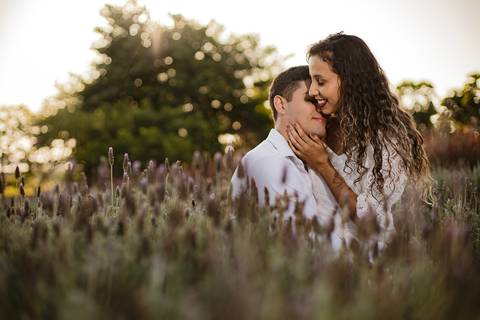 As melhores ideias e inspirações criativas de fotos para ensaio pré wedding na cidade das flores Holambra - SP'