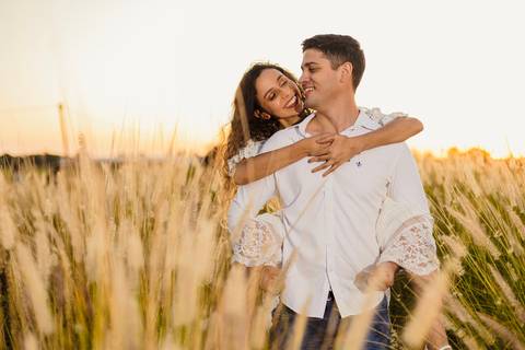 As melhores ideias e inspirações criativas de fotos para ensaio pré wedding na cidade das flores Holambra - SP'