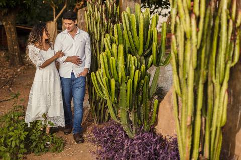 As melhores ideias e inspirações criativas de fotos para ensaio pré wedding na cidade das flores Holambra - SP'