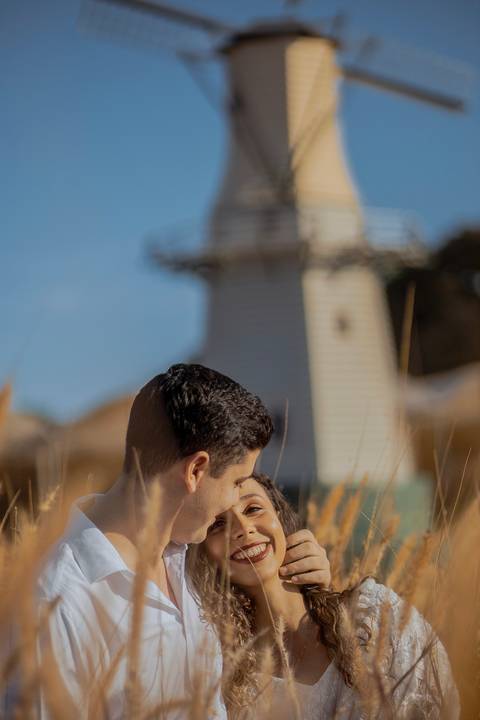 As melhores ideias e inspirações criativas de fotos para ensaio pré wedding na cidade das flores Holambra - SP'
