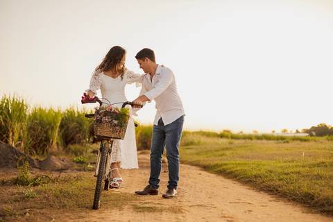As melhores ideias e inspirações criativas de fotos para ensaio pré wedding na cidade das flores Holambra - SP'