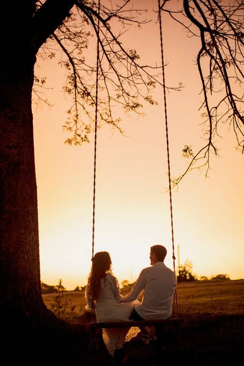 As melhores ideias e inspirações criativas de fotos para ensaio pré wedding na cidade das flores Holambra - SP'