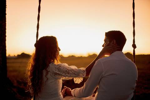 As melhores ideias e inspirações criativas de fotos para ensaio pré wedding na cidade das flores Holambra - SP'